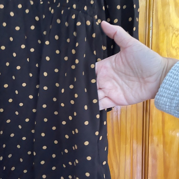 Madewell Smocked V-Neck Tunic Dress - Medium, Black with Tan Polka Dots - Picture 6 of 9